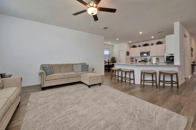 Building Photo - 2604 Starwater Dr