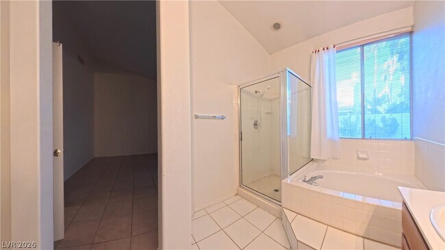 Building Photo - 4844 Jadero Dr