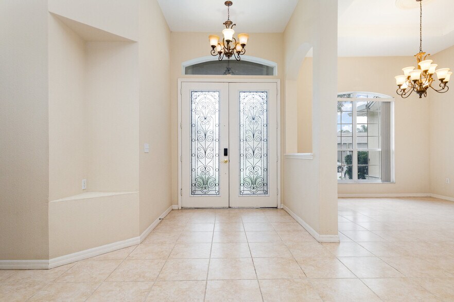 Building Photo - 3827 Alamanda Hills Ln