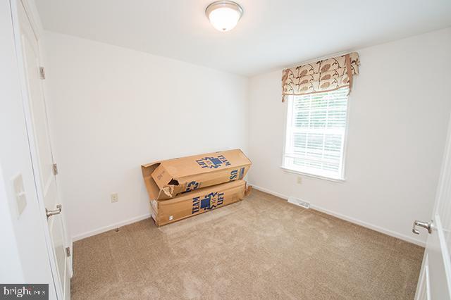 Building Photo - 18 Sabrina Dr