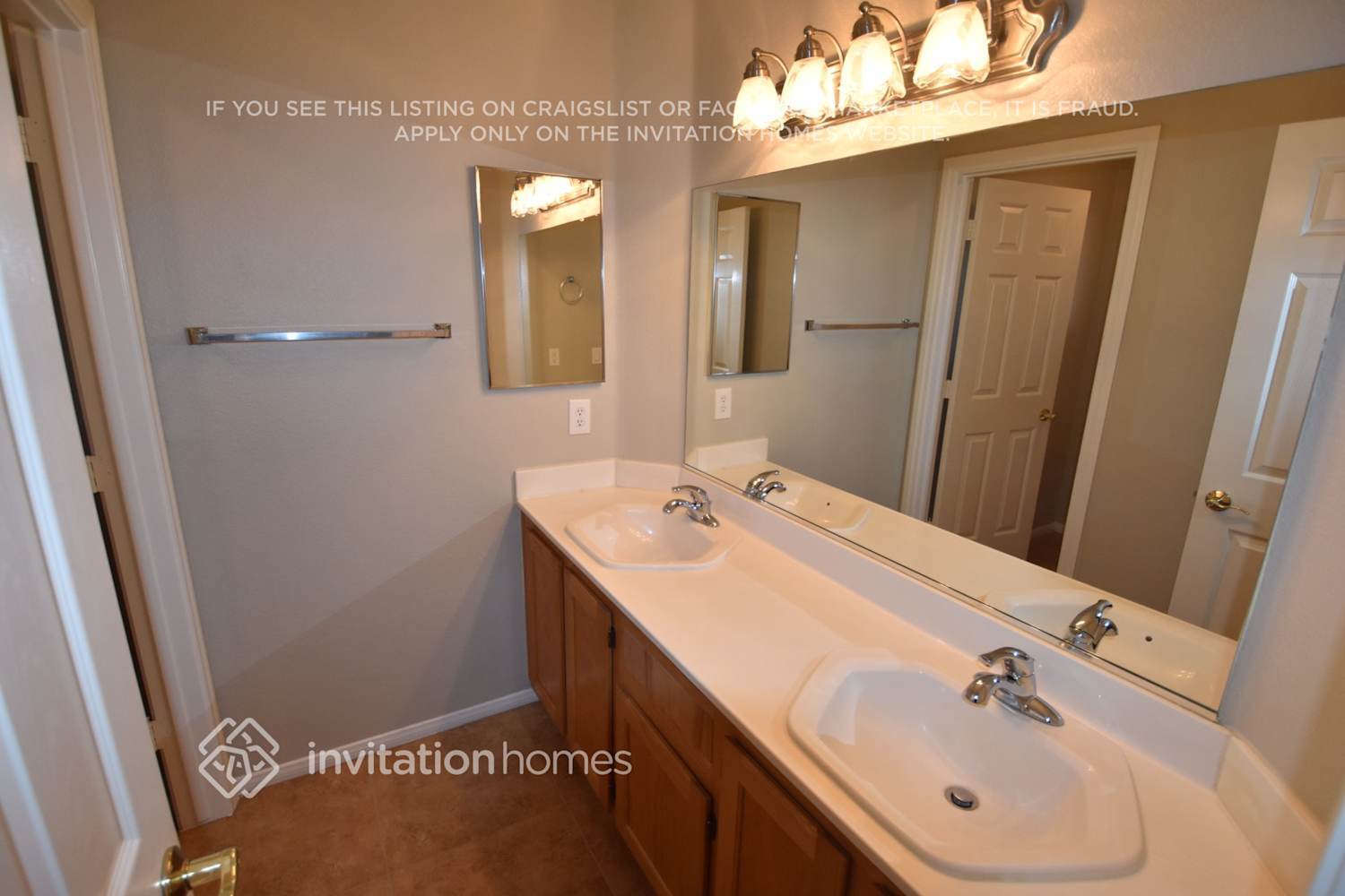 Building Photo - 320 Perry Ellis Dr