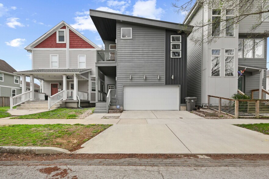 Building Photo - 2464 Broadway St