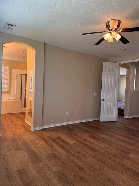 Building Photo - 375 Deodar St