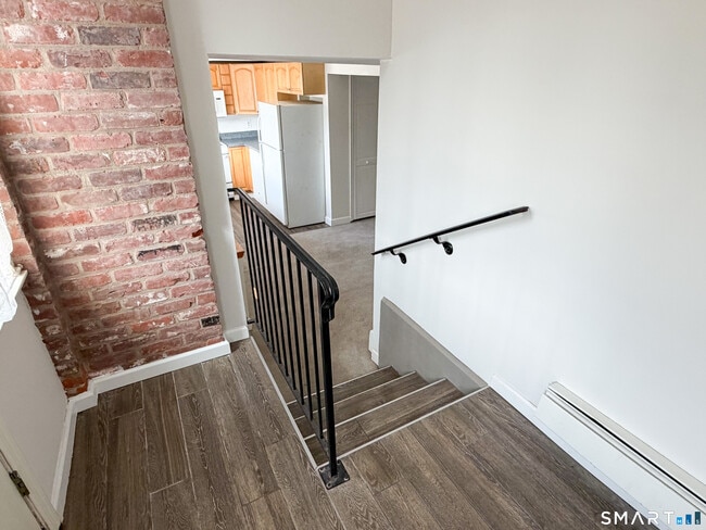 Building Photo - 25 Saugatuck Ave