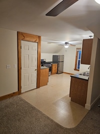 Building Photo - 20 Forest St