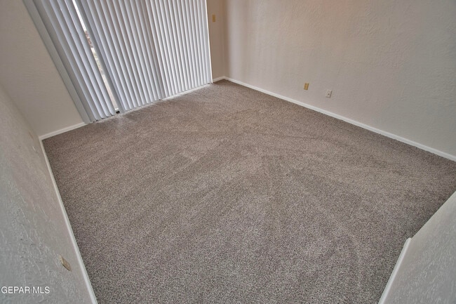 Building Photo - 5711 Mira Grande Dr