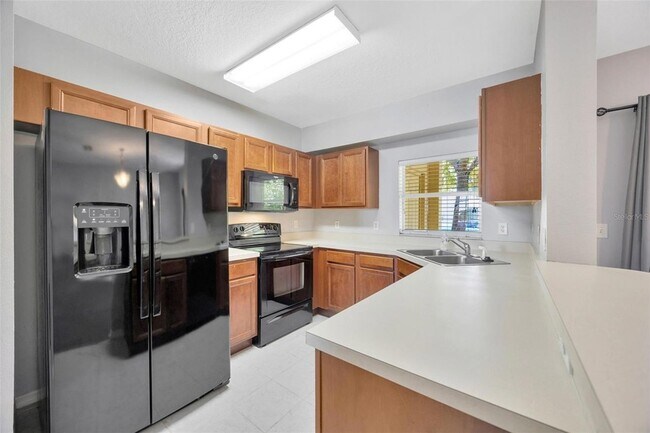 Building Photo - 6106 Olivedale Dr