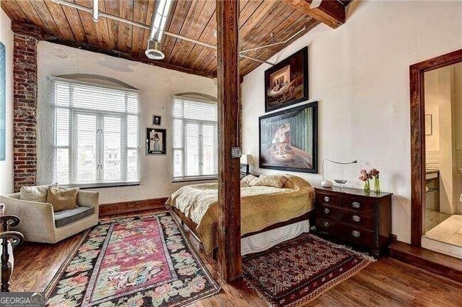 Building Photo - 161 Mangum St SW