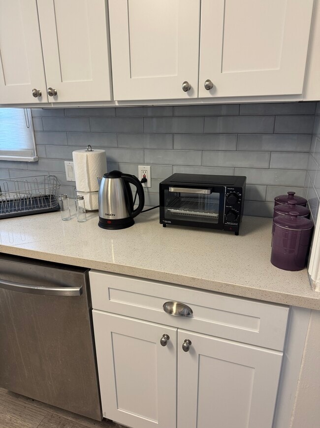 Building Photo - 3935 Inglewood Blvd