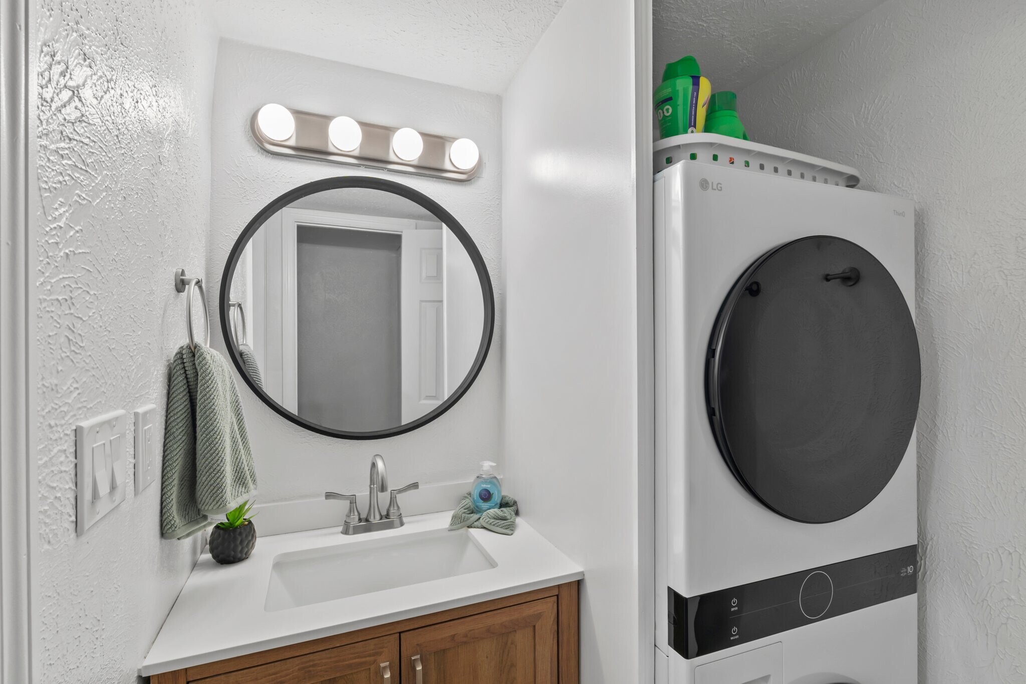 Building Photo - 3715 42nd Way S