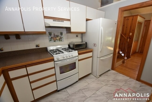 Building Photo - 804 Pin Oak Rd