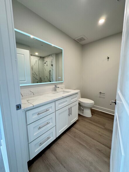 Building Photo - 386 Atwells Ave