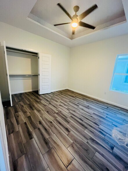 Building Photo - 1606 Angelina Dr