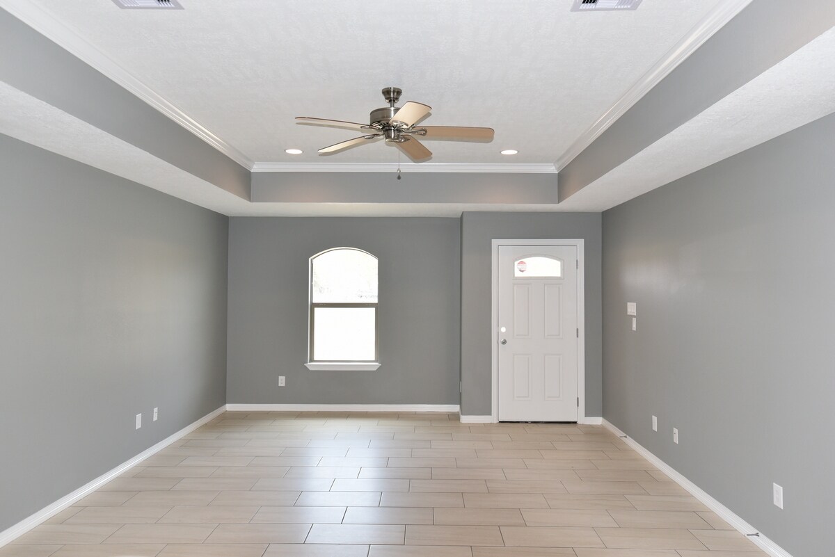 Building Photo - 315 North 2 1/2 St. Ste B