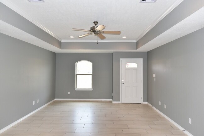 Building Photo - 315 North 2 1/2 St. Ste B