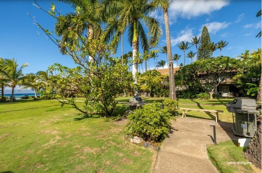 Building Photo - 3559 Lower Honoapiilani Rd