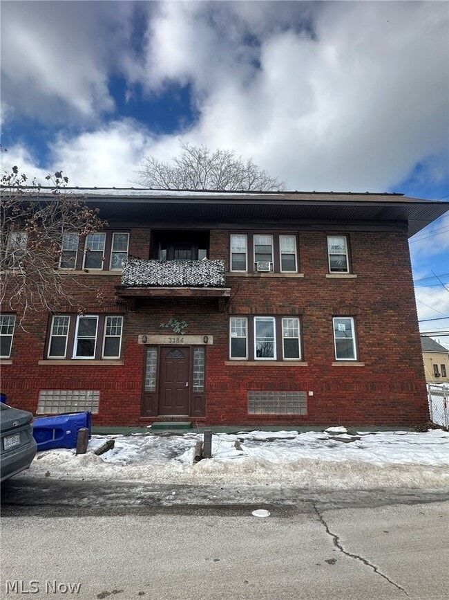 Building Photo - 3384 W 63rd St