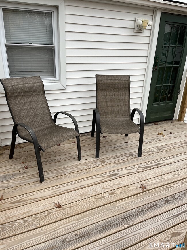 Building Photo - 657 Naugatuck Ave