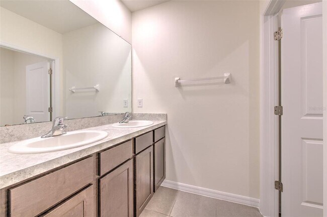 Building Photo - 2518 Knight Island Dr