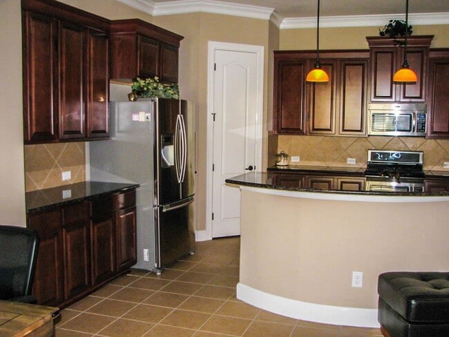 Building Photo - 14562 San Pietro Dr