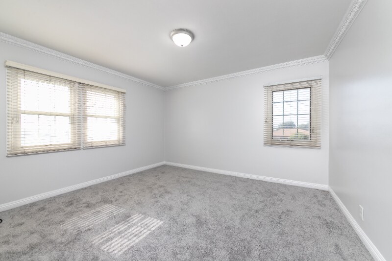 Building Photo - 2145 W 104th St