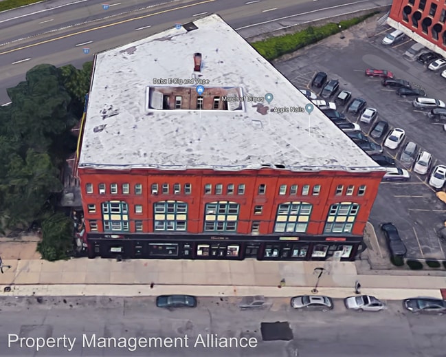 Building Photo - 315-327 N Salina St