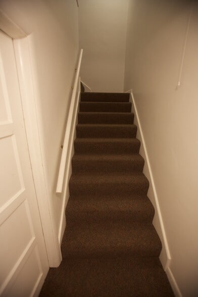 Stairs to basement - 145 Ivanhoe St
