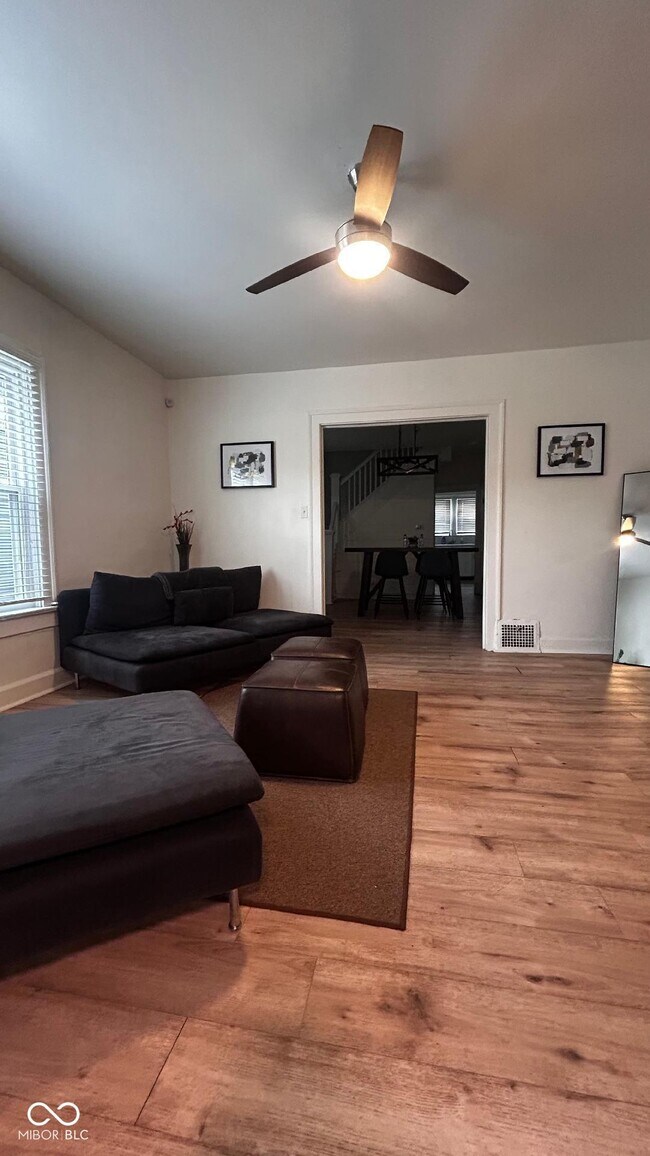 Building Photo - 3851 Broadway St