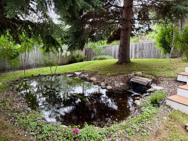 Building Photo - Park-like Yard, Updated Home