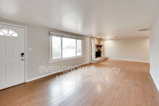 Building Photo - 4219 Varner Rd