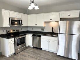 Building Photo - 20 Marblehead Ave