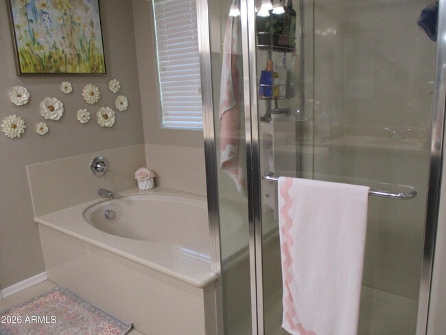 Building Photo - 856 S Agnes Ln