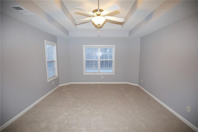 Building Photo - 7897 The Lakes Point