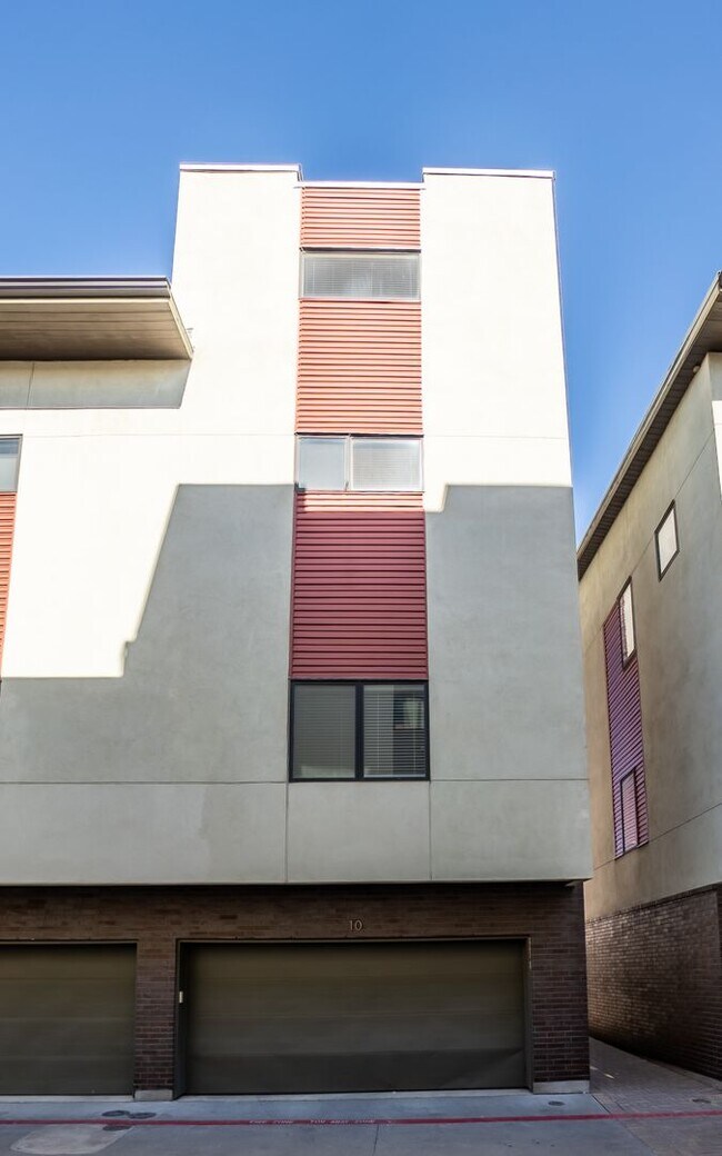 Building Photo - 1702 S Lamar Blvd