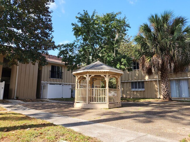 Building Photo - 507 NW 39th Rd