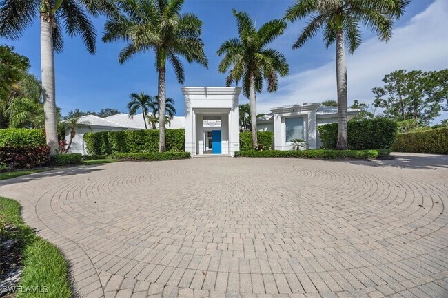Building Photo - 5000 Groveland Terrace