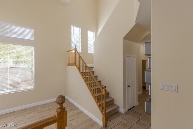 Building Photo - 10382 Cherry Brook St