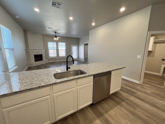 Building Photo - 3611 Urbana Pl