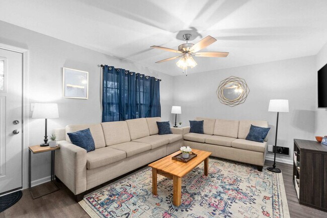 Building Photo - 863 Central Ave