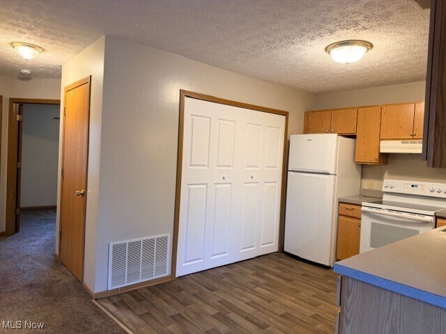 Building Photo - 1894-1898 Springfield Lake Blvd