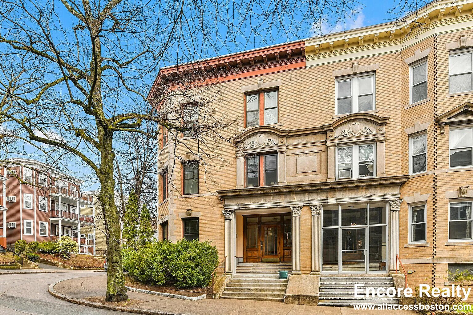 Building Photo - 87 Browne St