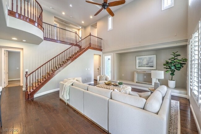 Building Photo - 636 Chervil Valley Dr