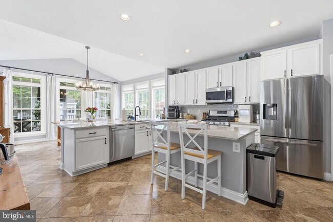 Building Photo - 43333 Wintersrun Ct