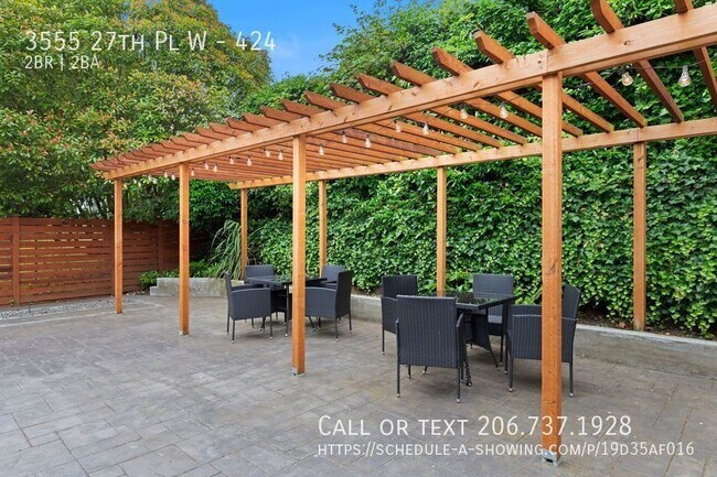 Building Photo - 3555 27th Pl W