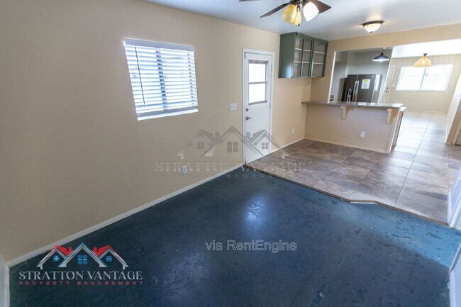 Building Photo - 1314 S 78th St