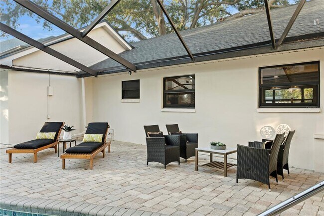 Building Photo - 4504 W Lamb Ave