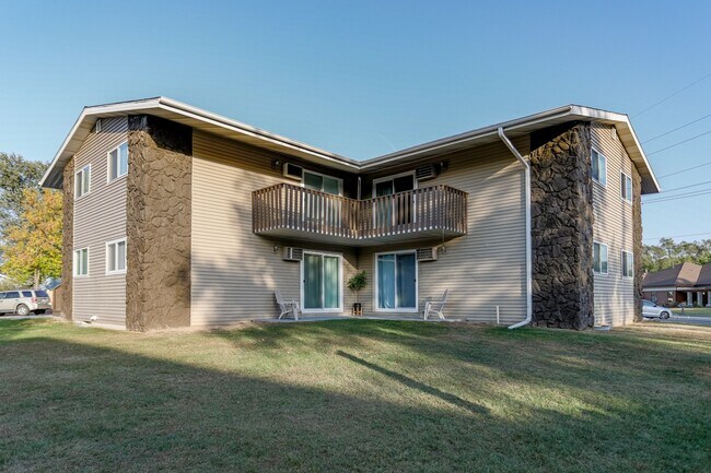 Building Photo - 2806 Jelinek Ave