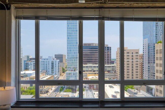 Building Photo - 710 Colorado St