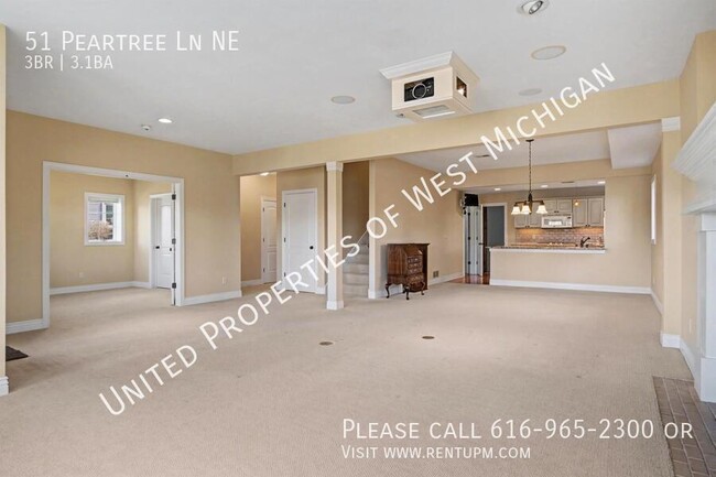 Building Photo - 51 Peartree Ln NE