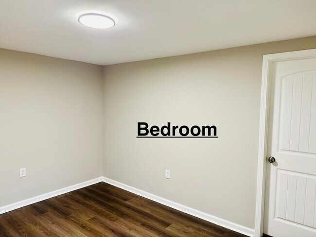 Building Photo - 310 Braden St